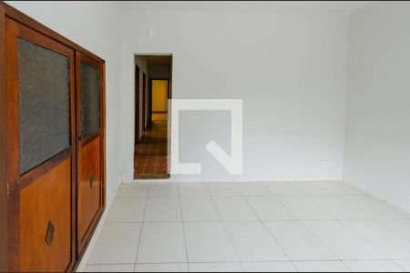 Casa à venda com 150m², 3 quartos e 2 vagasCopa