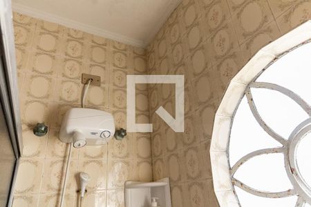 Casa à venda com 200m², 3 quartos e 2 vagas Casa à venda com 200m², 3 quartos e 2 vagasBanheiro Social