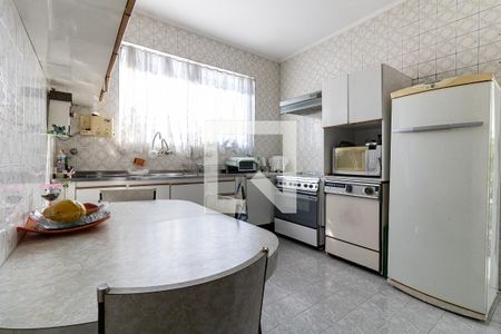 Casa à venda com 200m², 3 quartos e 2 vagas Casa à venda com 200m², 3 quartos e 2 vagasCozinha