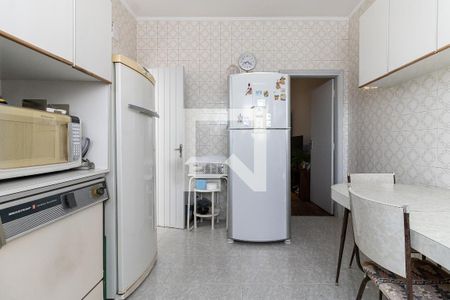Casa à venda com 200m², 3 quartos e 2 vagas Casa à venda com 200m², 3 quartos e 2 vagasCozinha