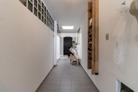 Casa à venda com 200m², 3 quartos e 2 vagas Casa à venda com 200m², 3 quartos e 2 vagasCorredor Lateral