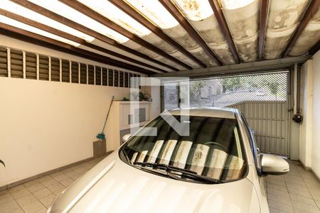 Casa à venda com 200m², 3 quartos e 2 vagas Casa à venda com 200m², 3 quartos e 2 vagasGaragem