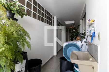 Casa à venda com 200m², 3 quartos e 2 vagas Casa à venda com 200m², 3 quartos e 2 vagasÁrea de Serviço