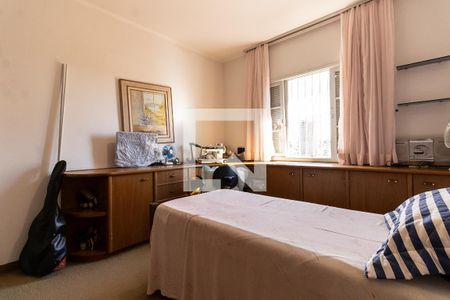 Casa à venda com 200m², 3 quartos e 2 vagas Casa à venda com 200m², 3 quartos e 2 vagasQuarto 3