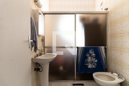 Casa à venda com 200m², 3 quartos e 2 vagas Casa à venda com 200m², 3 quartos e 2 vagasBanheiro da Suíte