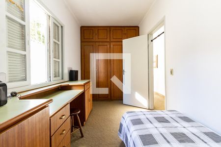 Casa à venda com 200m², 3 quartos e 2 vagas Casa à venda com 200m², 3 quartos e 2 vagasQuarto 2