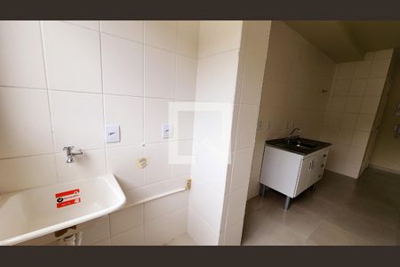 Cozinha e Área de Serviço de apartamento para alugar com 2 quartos, 56m² em Vila Tupi, Várzea Paulista