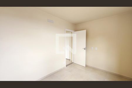 Quarto 1 de apartamento para alugar com 2 quartos, 56m² em Vila Tupi, Várzea Paulista