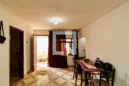 Sala de casa à venda com 3 quartos, 78m² em Parque Edu Chaves, São Paulo
