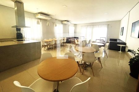 Apartamento para alugar com 80m², 2 quartos e 1 vagaÁrea comum - Salão de Festas