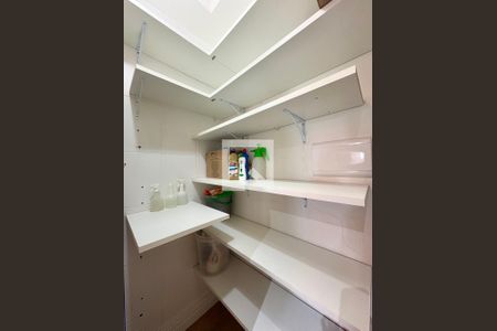 Apartamento para alugar com 80m², 2 quartos e 1 vaga Apartamento para alugar com 80m², 2 quartos e 1 vagaCozinha - Despensa