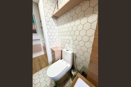 Apartamento para alugar com 80m², 2 quartos e 1 vaga Apartamento para alugar com 80m², 2 quartos e 1 vagaBanheiro da Suíte