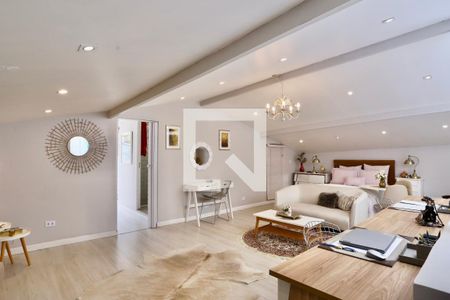 Casa à venda com 274m², 6 quartos e 1 vaga Casa à venda com 274m², 6 quartos e 1 vagaSuíte 6