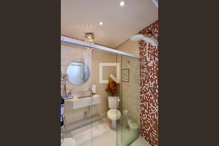 Casa à venda com 274m², 6 quartos e 1 vaga Casa à venda com 274m², 6 quartos e 1 vagaBanheiro/Suíte 4