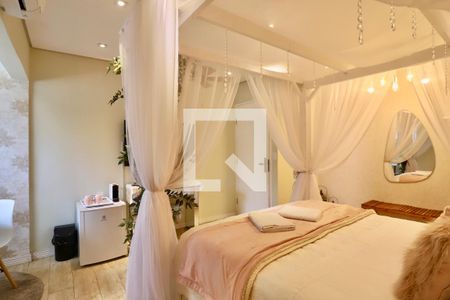 Casa à venda com 274m², 6 quartos e 1 vaga Casa à venda com 274m², 6 quartos e 1 vagaSuíte 4