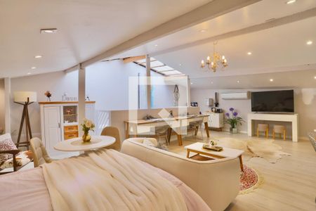 Casa à venda com 274m², 6 quartos e 1 vaga Casa à venda com 274m², 6 quartos e 1 vagaSuíte 6