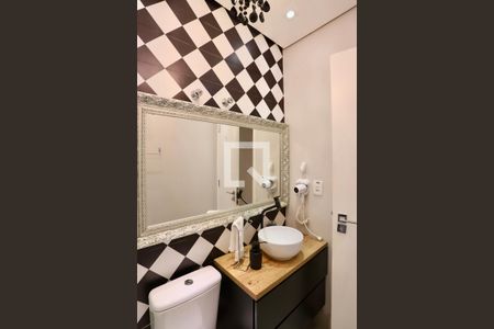 Casa à venda com 274m², 6 quartos e 1 vaga Casa à venda com 274m², 6 quartos e 1 vagaBanheiro/Suíte 2