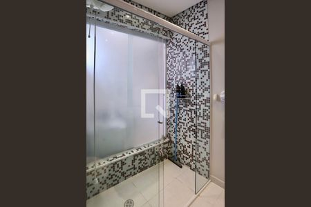 Casa à venda com 274m², 6 quartos e 1 vaga Casa à venda com 274m², 6 quartos e 1 vagaBanheiro/Suíte 3