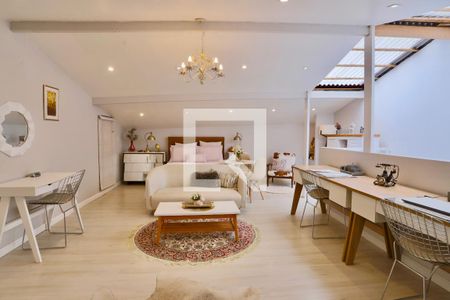 Casa à venda com 274m², 6 quartos e 1 vaga Casa à venda com 274m², 6 quartos e 1 vagaSuíte 6