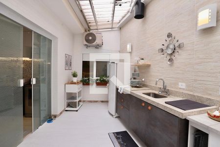 Casa à venda com 274m², 6 quartos e 1 vaga Casa à venda com 274m², 6 quartos e 1 vagaCozinha