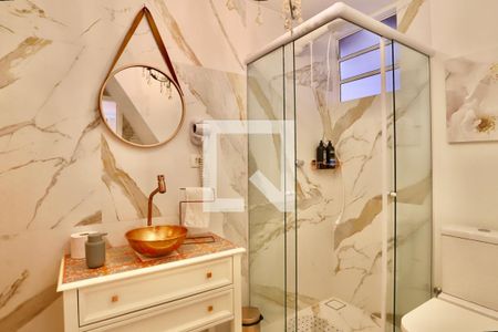 Casa à venda com 274m², 6 quartos e 1 vaga Casa à venda com 274m², 6 quartos e 1 vagaBanheiro/Suíte 5