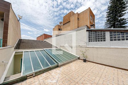 Casa à venda com 180m², 3 quartos e 4 vagasTerraço
