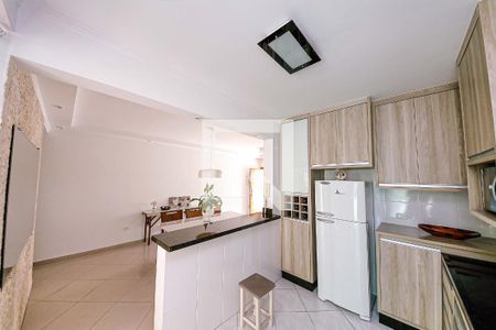 Casa à venda com 180m², 3 quartos e 4 vagasCozinha