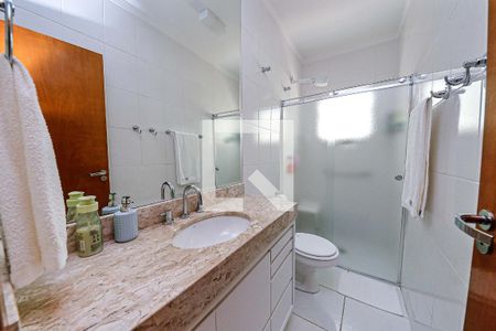 Casa à venda com 180m², 3 quartos e 4 vagasBanheiro