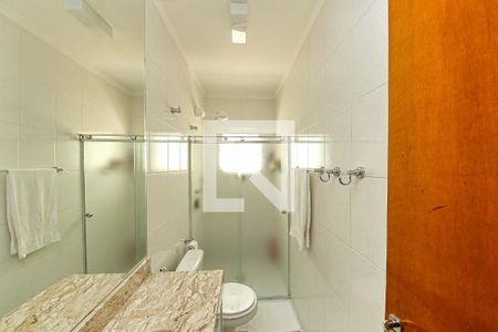 Casa à venda com 180m², 3 quartos e 4 vagasBanheiro Suíte