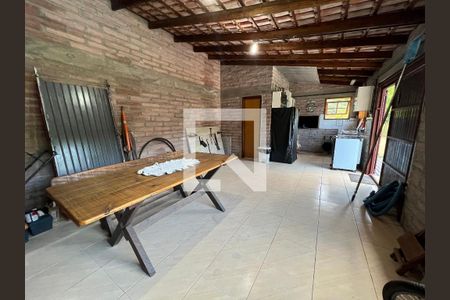 Casa à venda com 250m², 4 quartos e 2 vagas Casa à venda com 250m², 4 quartos e 2 vagasÁrea Gourmet
