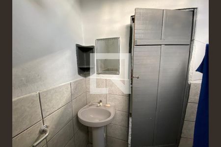 Casa à venda com 250m², 4 quartos e 2 vagas Casa à venda com 250m², 4 quartos e 2 vagasBanheiro 2