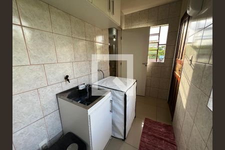 Casa à venda com 250m², 4 quartos e 2 vagas Casa à venda com 250m², 4 quartos e 2 vagasÁrea de Serviço