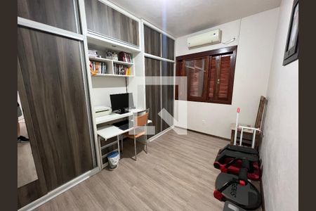 Casa à venda com 250m², 4 quartos e 2 vagas Casa à venda com 250m², 4 quartos e 2 vagasQuarto 1
