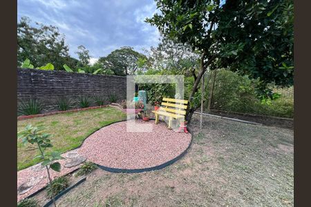 Casa à venda com 250m², 4 quartos e 2 vagas Casa à venda com 250m², 4 quartos e 2 vagasÁrea comum