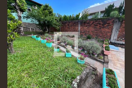 Casa à venda com 250m², 4 quartos e 2 vagas Casa à venda com 250m², 4 quartos e 2 vagasÁrea comum