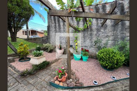 Casa à venda com 250m², 4 quartos e 2 vagas Casa à venda com 250m², 4 quartos e 2 vagasÁrea comum