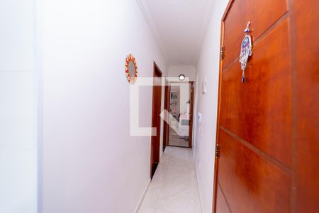 Corredor de apartamento para alugar com 2 quartos, 45m² em Vila Talarico, São Paulo
