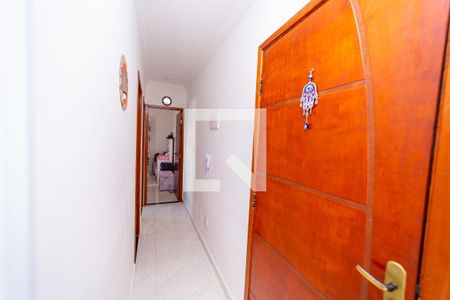 Corredor de apartamento para alugar com 2 quartos, 45m² em Vila Talarico, São Paulo