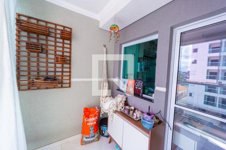 Sacada/Sala de apartamento para alugar com 2 quartos, 45m² em Vila Talarico, São Paulo