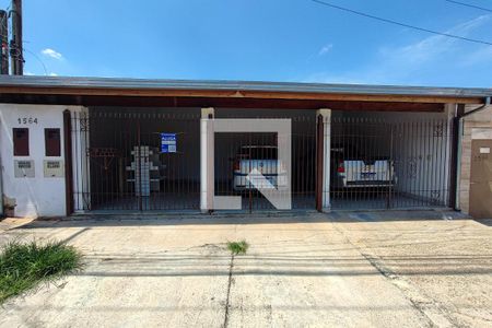 Casa para alugar com 140m², 2 quartos e 1 vaga Casa para alugar com 140m², 2 quartos e 1 vagaFachada