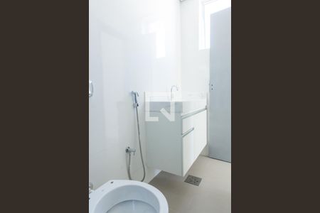 Banheiro da Suíte de apartamento à venda com 2 quartos, 70m² em Sion, Belo Horizonte