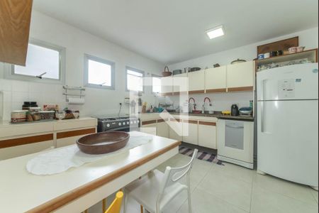 Apartamento à venda com 168m², 4 quartos e 2 vagasCozinha