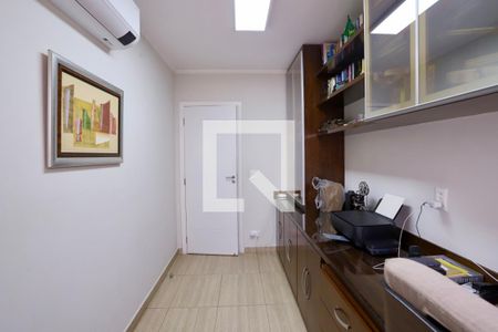 Apartamento à venda com 269m², 3 quartos e 3 vagasEscritório