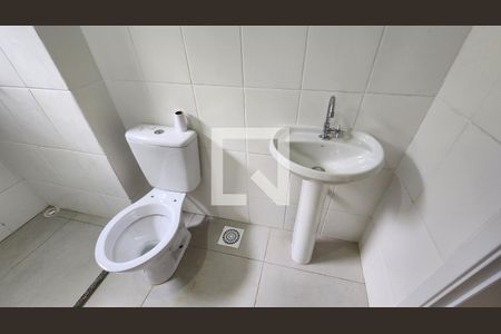 Apartamento para alugar com 56m², 2 quartos e 1 vaga Apartamento para alugar com 56m², 2 quartos e 1 vagaBanheiro