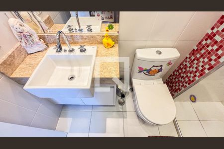 Apartamento à venda com 103m², 3 quartos e 2 vagasBanheiro da Suíte 3