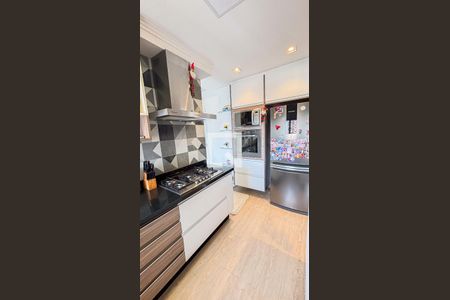 Apartamento à venda com 103m², 3 quartos e 2 vagasCozinha