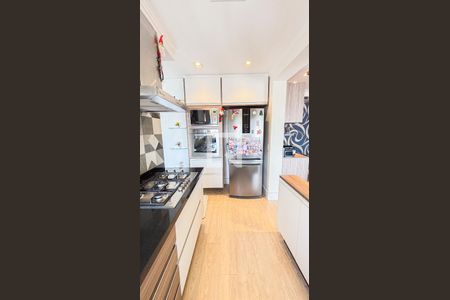 Apartamento à venda com 103m², 3 quartos e 2 vagasCozinha