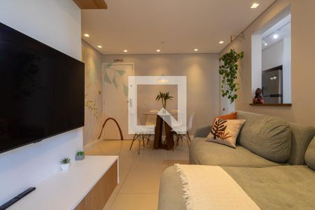 Sala de apartamento para alugar com 2 quartos, 48m² em Vila Carmosina, São Paulo