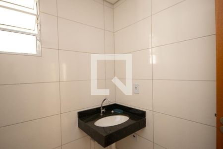 Apartamento à venda com 43m², 2 quartos e sem vaga Apartamento à venda com 43m², 2 quartos e sem vagaBanheiro