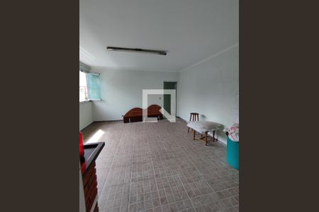 Casa à venda com 300m², 4 quartos e 2 vagasÁrea de serviço